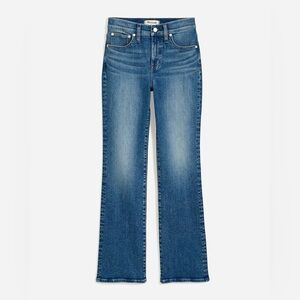 Madewell Mide-Rise Kick Out Jeans | size 26T | Oneida Wash | NWOT